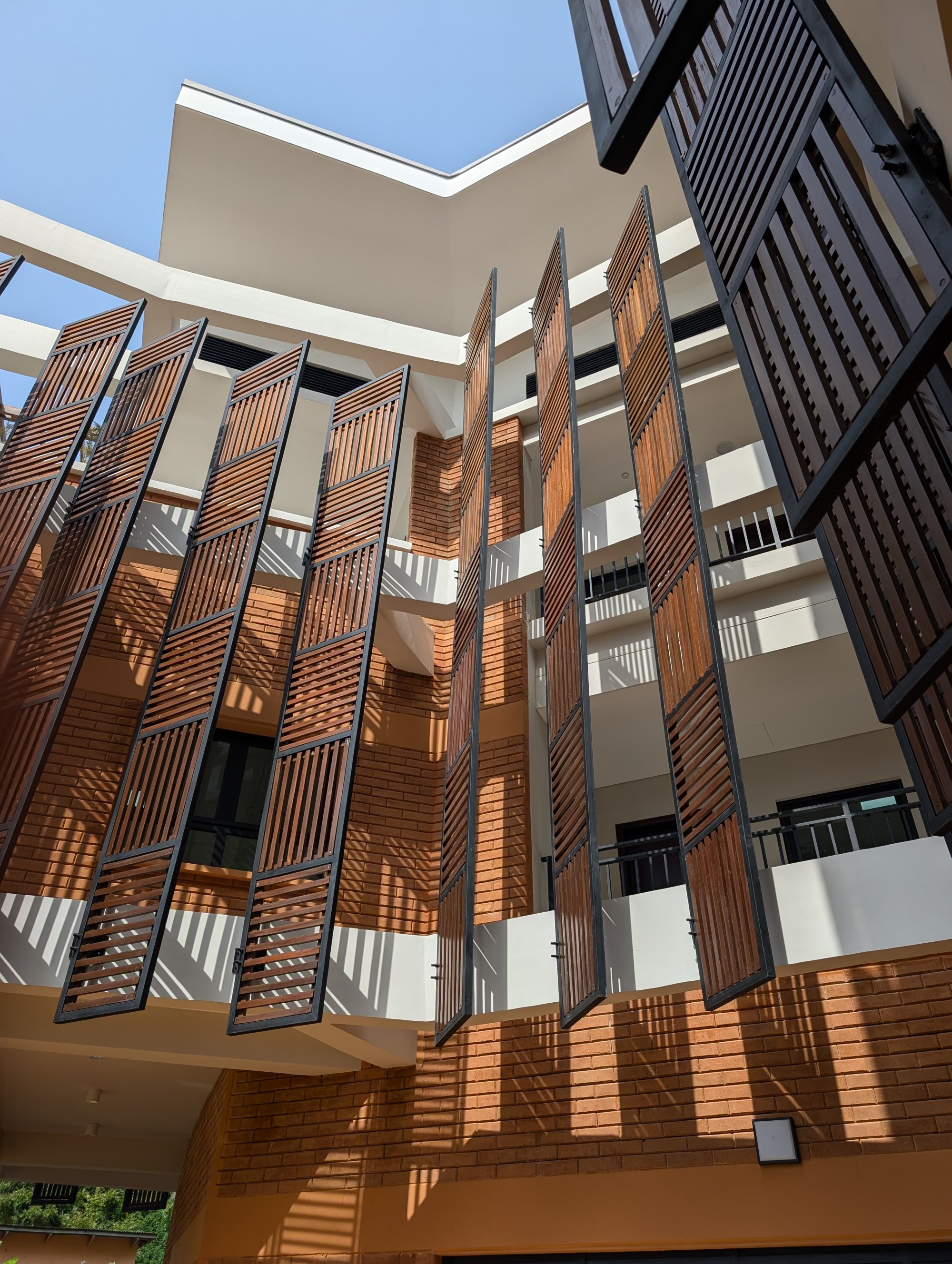 Nearly Zero-Energy Building – S. Tetteh + Associates